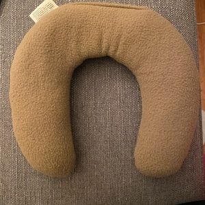 Tara Aromatherapy Herbal-Ease Spa Neck Pillow